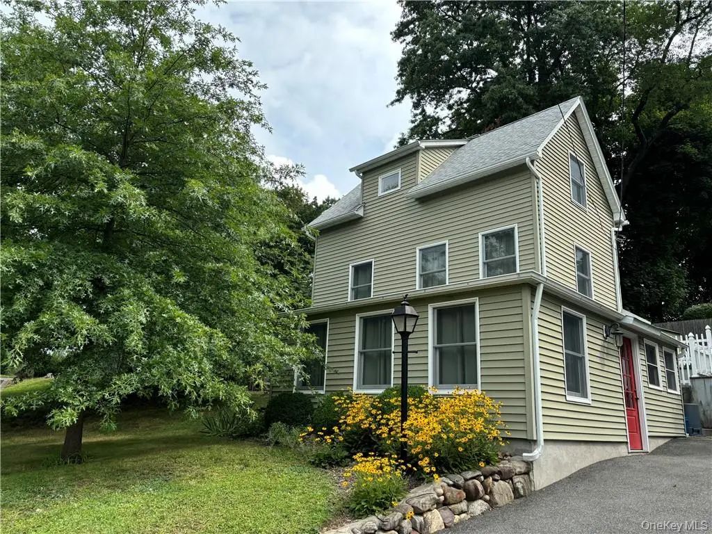 50 Railroad Avenue, Pearl River
