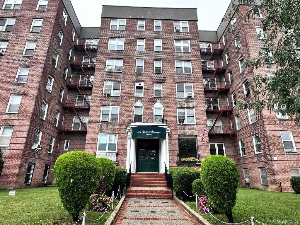 143-25 84th Drive # 1l, Jamaica
