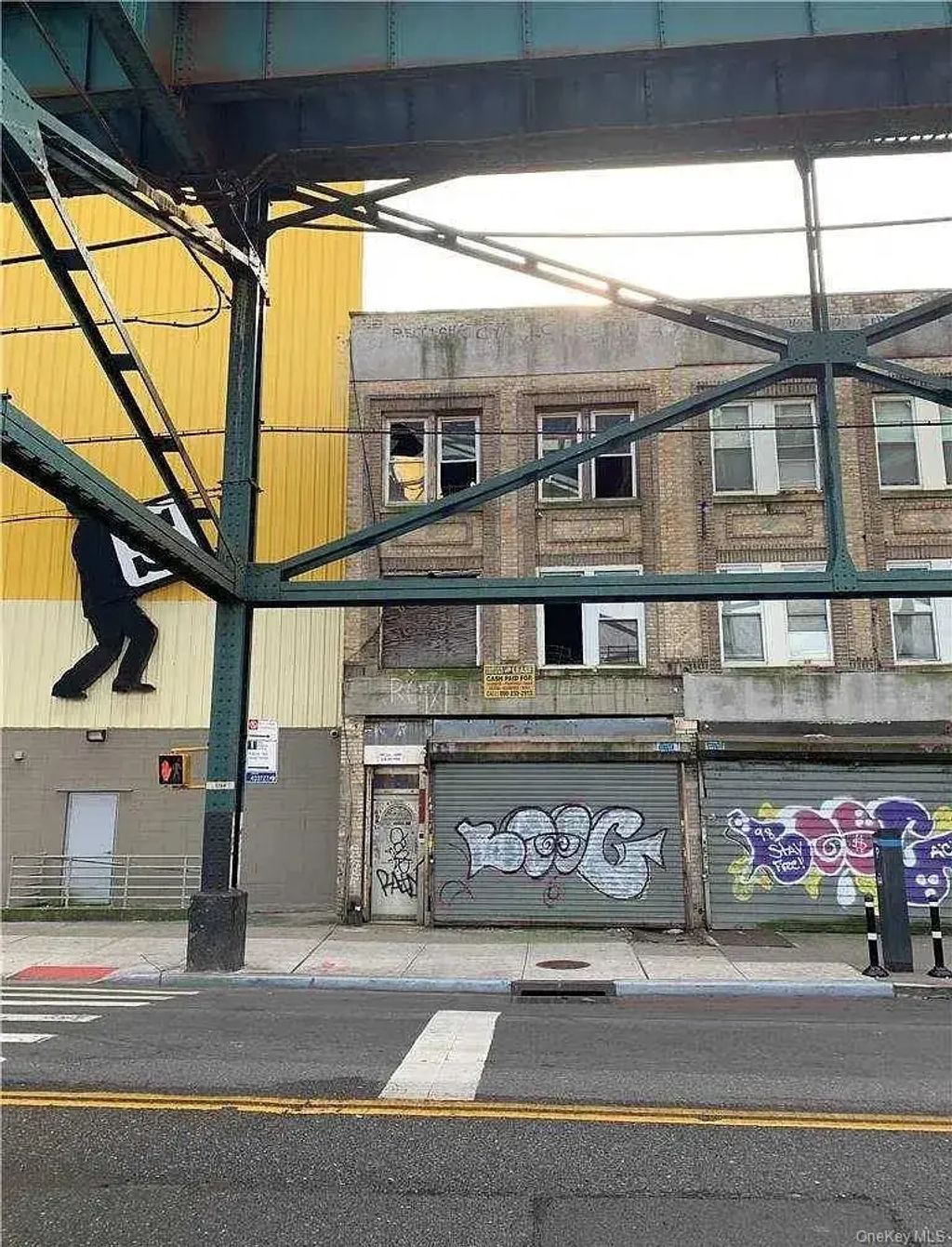119-22 Jamaica Avenue, Jamaica