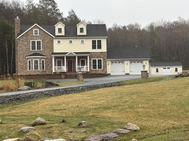 657 Sackett Lake Road, Monticello