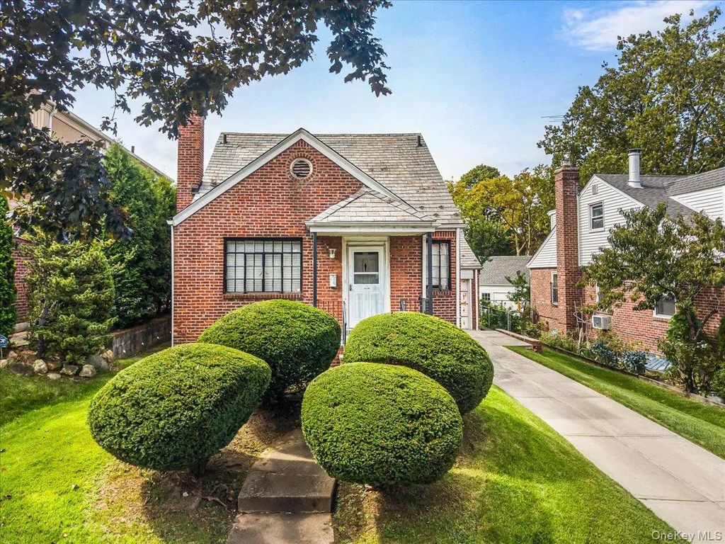 1314 145th Place, Whitestone