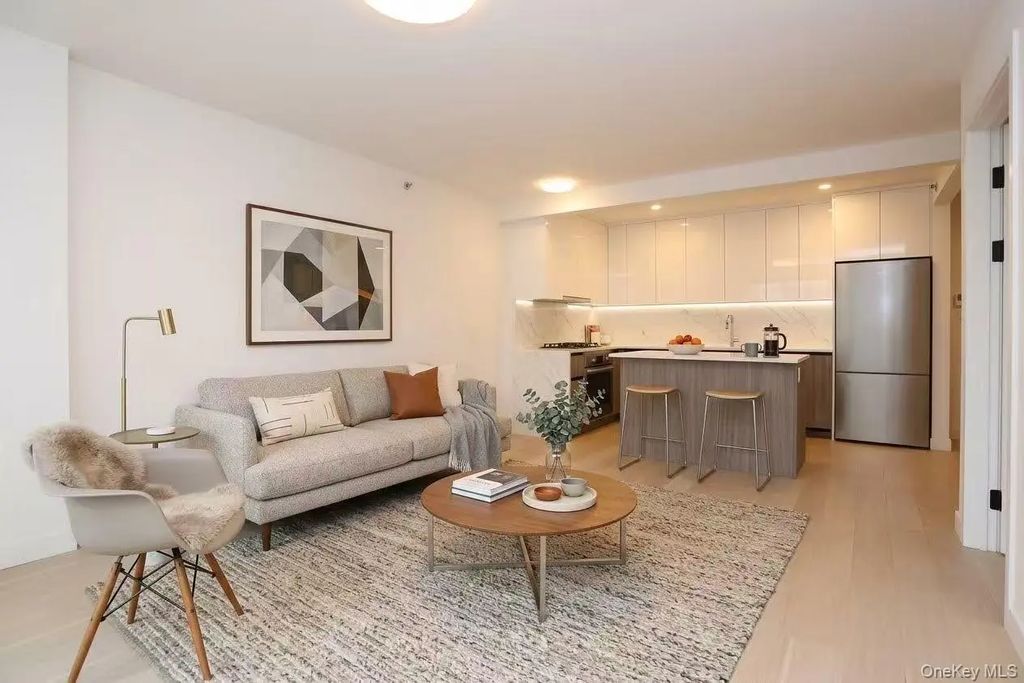 14449 S Northern Boulevard # 412, Flushing