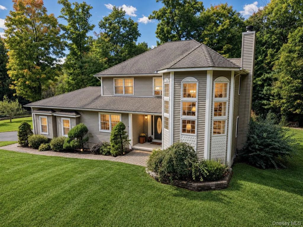 2 Wellington Court, Wallkill