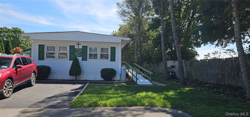 703 Fresh Pond Avenue # 101, Calverton