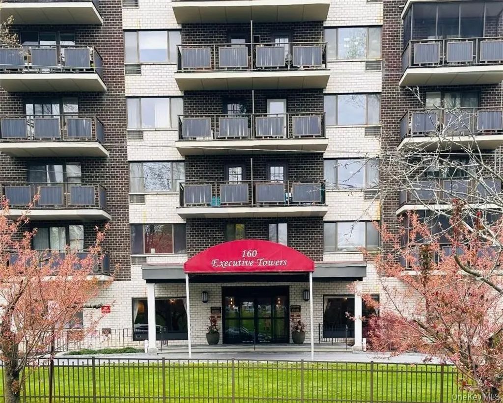160 Academy Street # 2j, Poughkeepsie