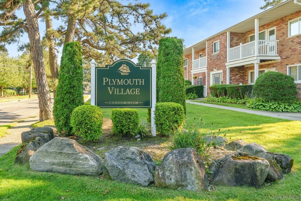 61 Adams # 2a, Central Islip