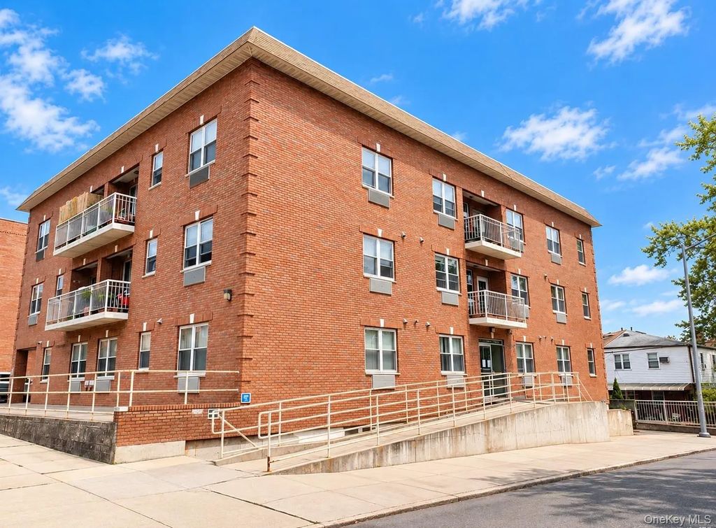 36-41 169th Street # 2e, Flushing