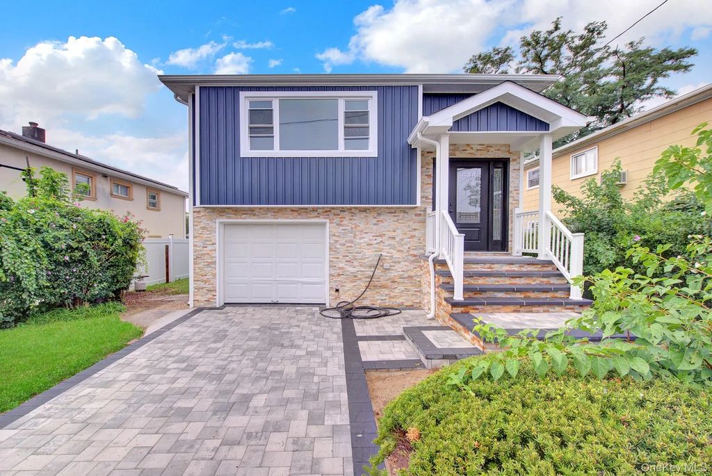 77 Roquette Avenue, Elmont