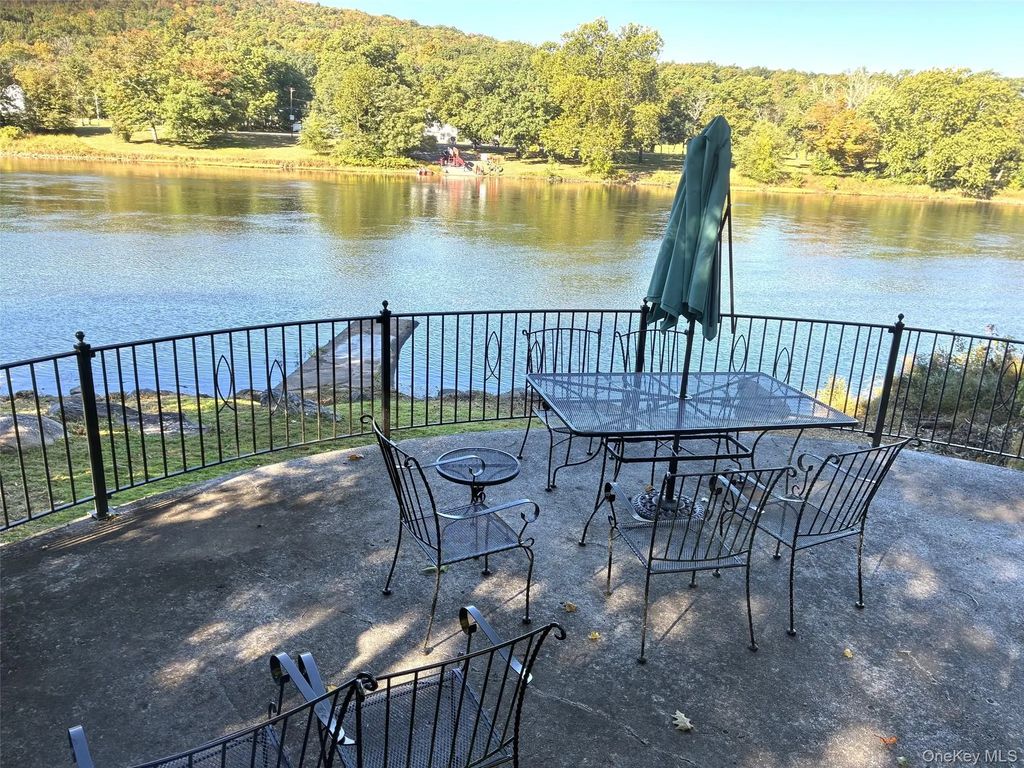 271 W Main Street, Port Jervis