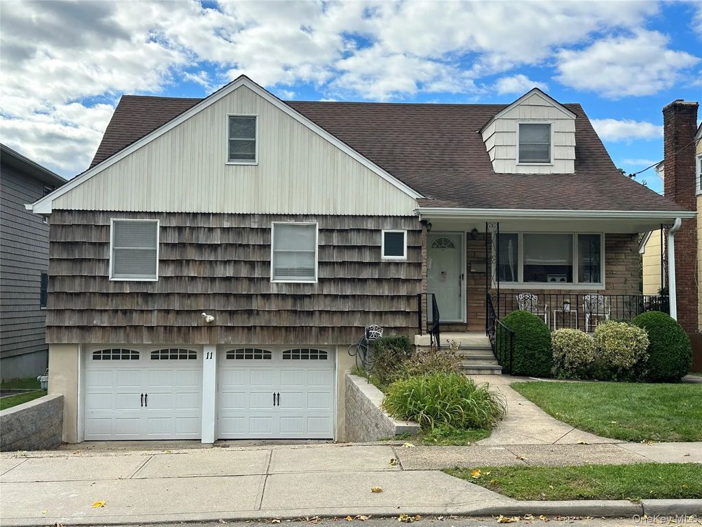 11 Gabriel Place # 2, Glen Cove