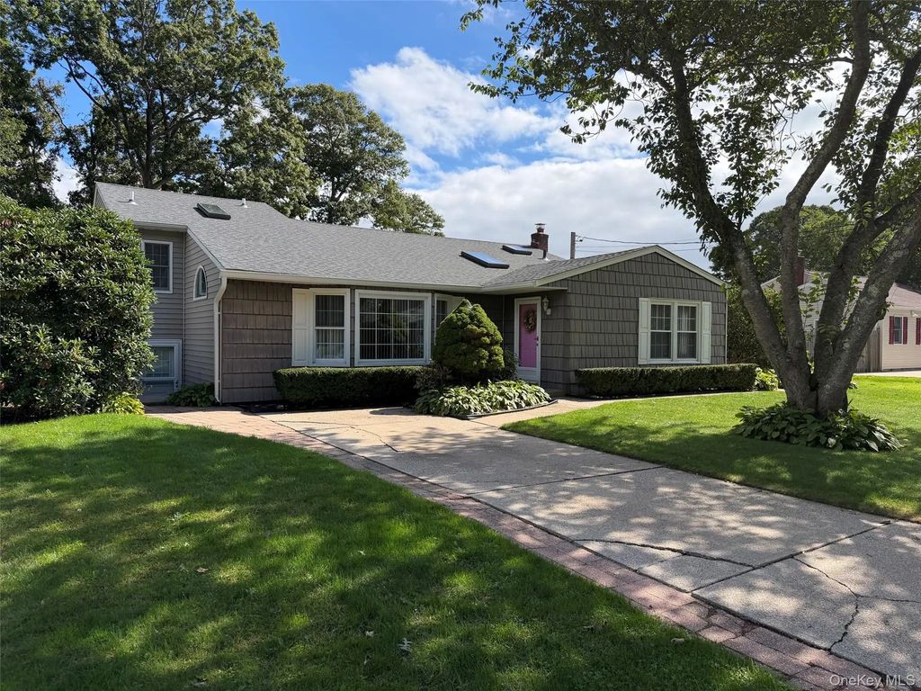 9 Milton Street, Sayville