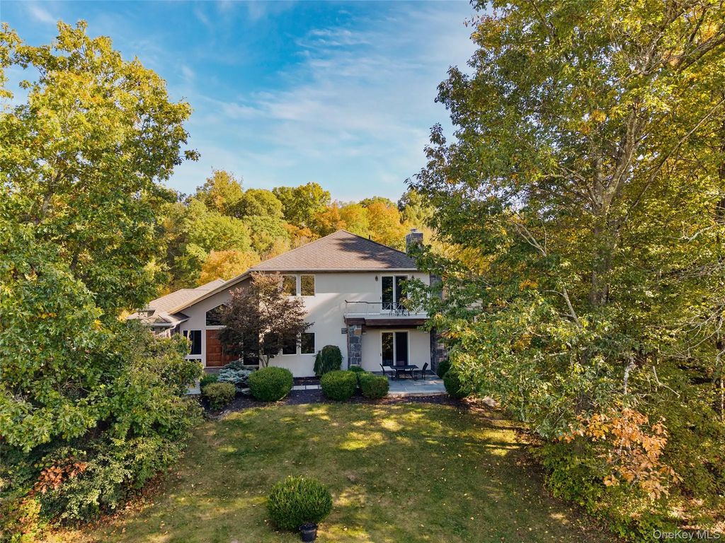 7030 Route 9, Rhinebeck