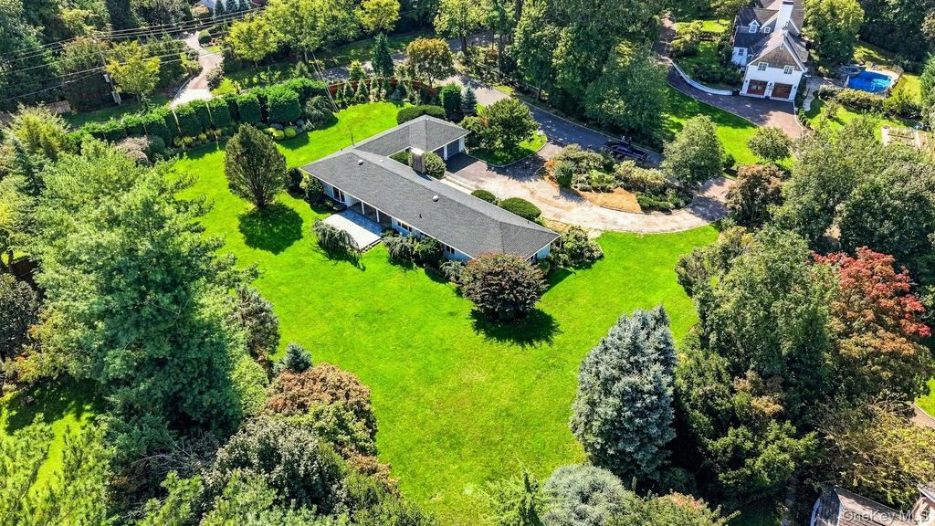 1 Cornwells Beach Road, Port Washington