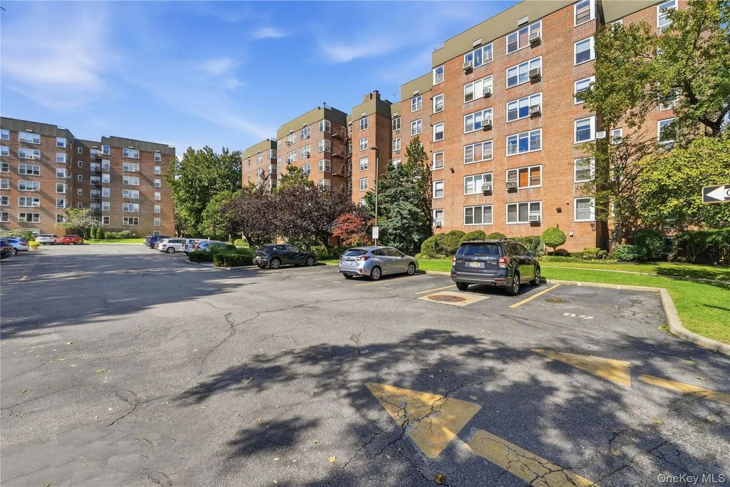 18-40 211th Street # 6b, Bayside
