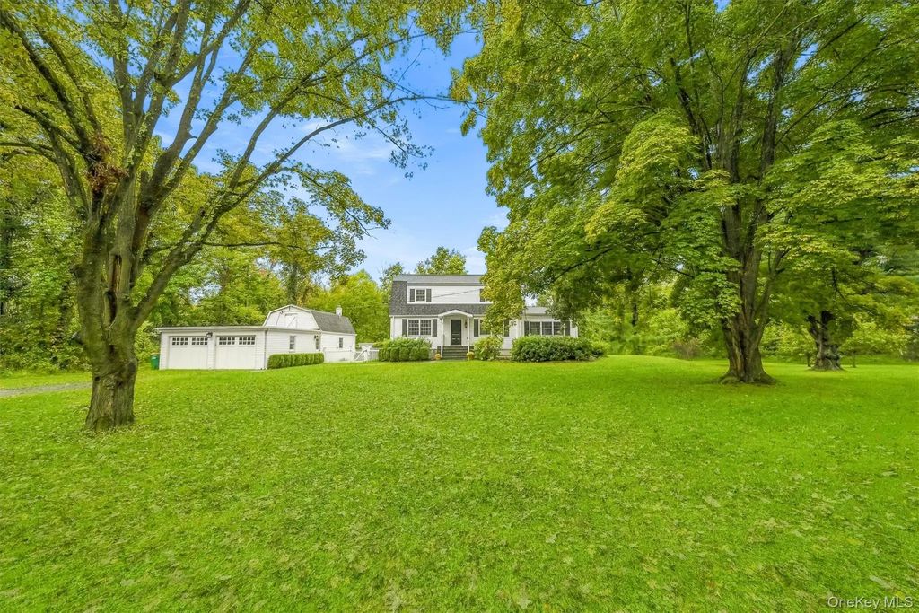 10 Barrett Drive, Hopewell Junction
