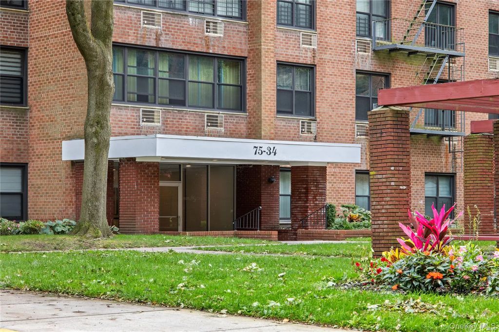 75-34 Bell Boulevard # 6h, Bayside