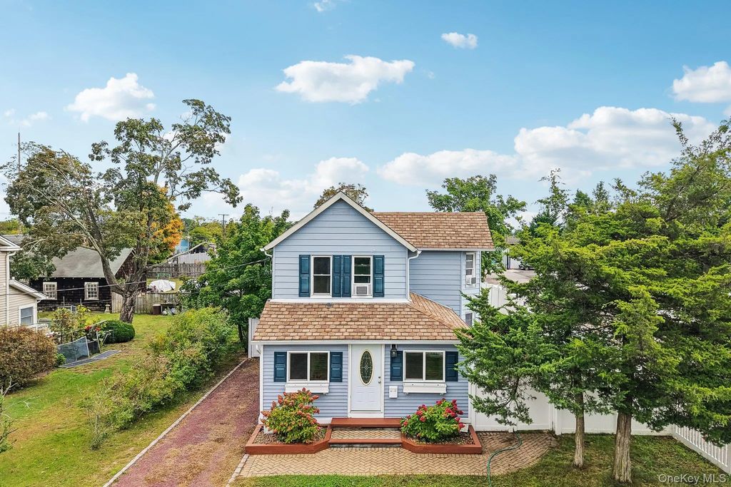 195 River Avenue, Patchogue