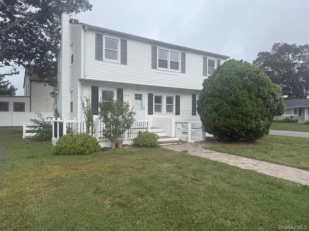 278 14th Avenue # 1, West Babylon