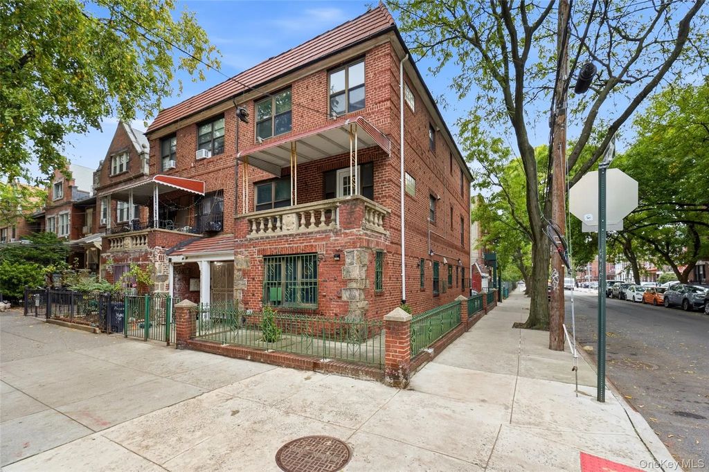 86-02 Elmhurst Avenue, Elmhurst