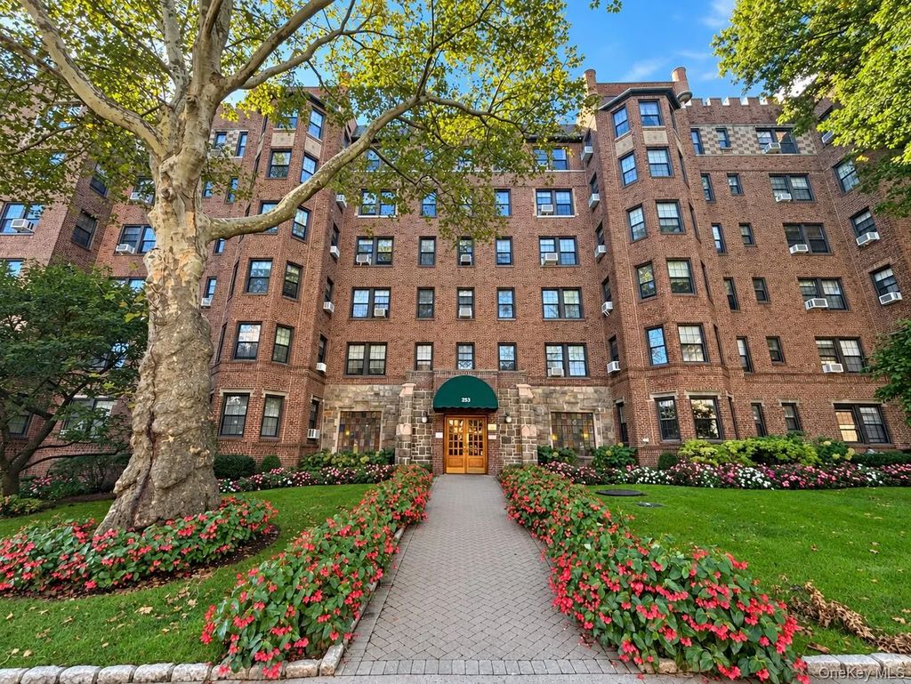253 Garth Road # 2a, Scarsdale