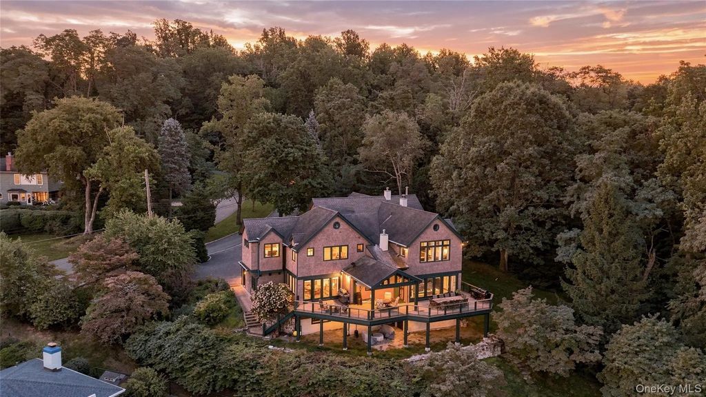 24 Country Club Lane, Briarcliff Manor