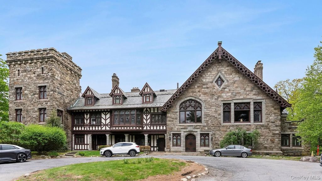 61 Crows Nest Road # 6, Tuxedo Park