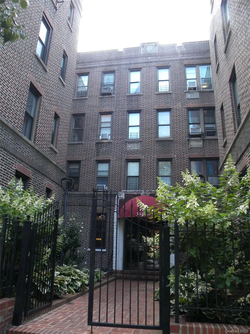 38-05 65 Street # 1h, Woodside
