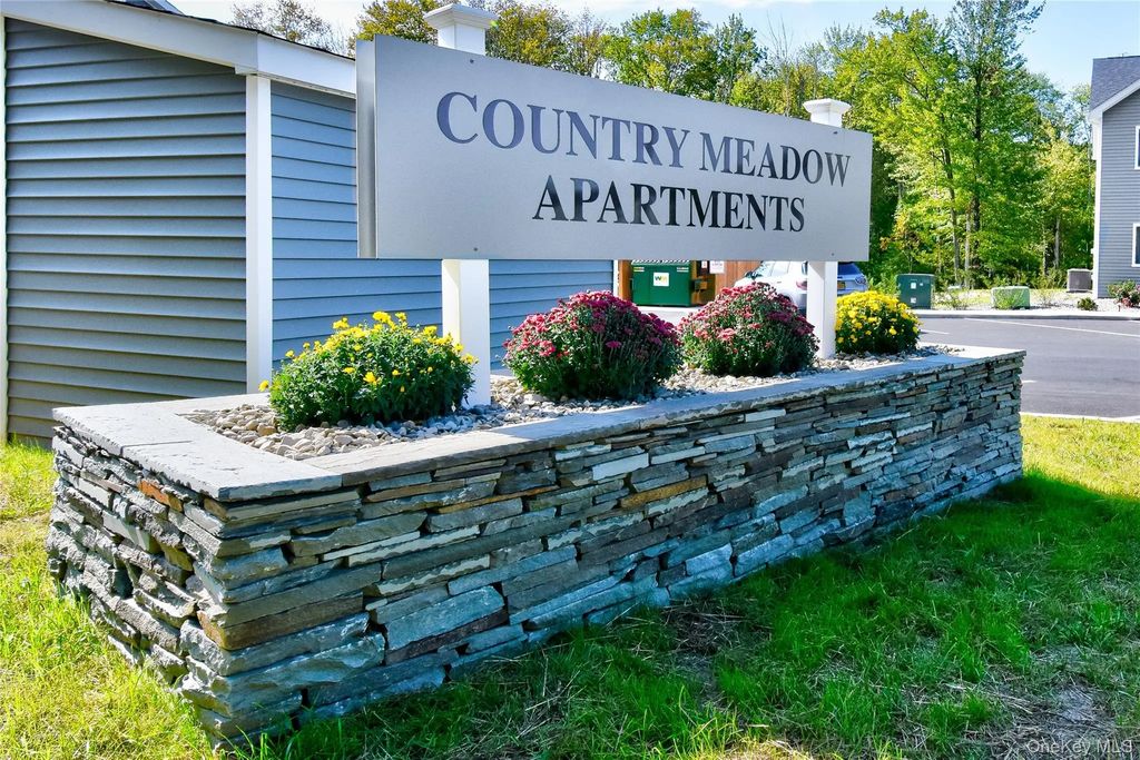 45 Levy Place, Saugerties