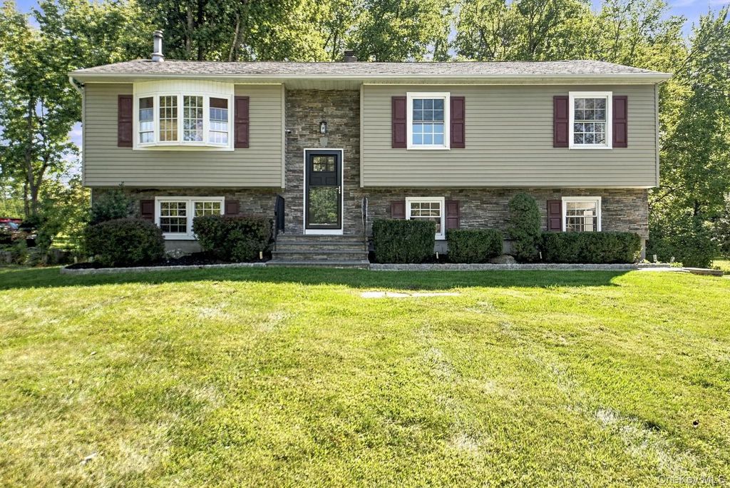 52 Kensington Drive, Hopewell Junction
