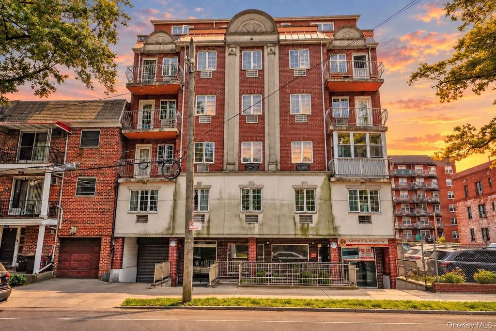 14336 37th Avenue # 3d, Flushing