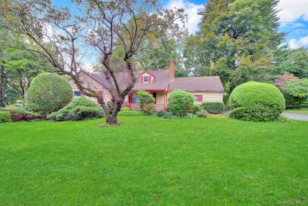 6 Soundview Road, Glen Cove