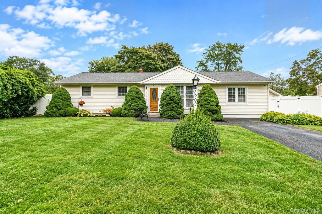 2909 Connecticut Avenue, Medford