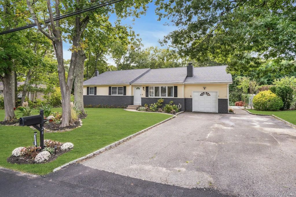 26 Williams Avenue, Holtsville