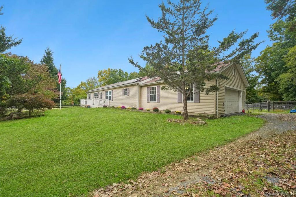 131 King Road, Middletown