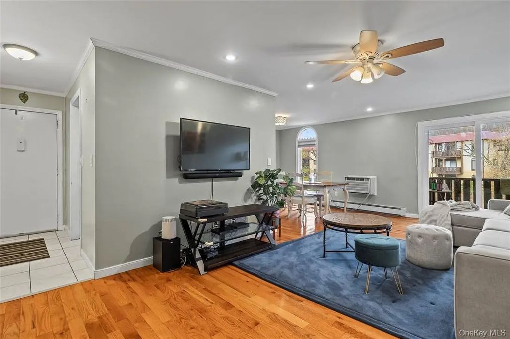 1 Granada Crescent # 4, White Plains