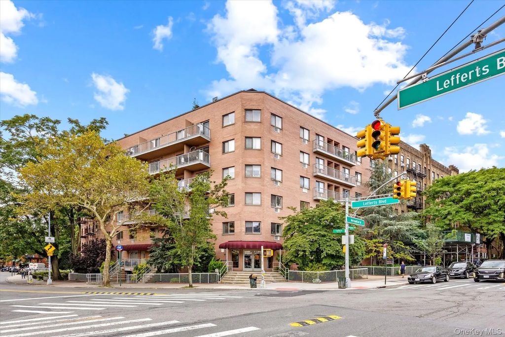 118-82 Metropolitan Avenue # 6g, Kew Gardens