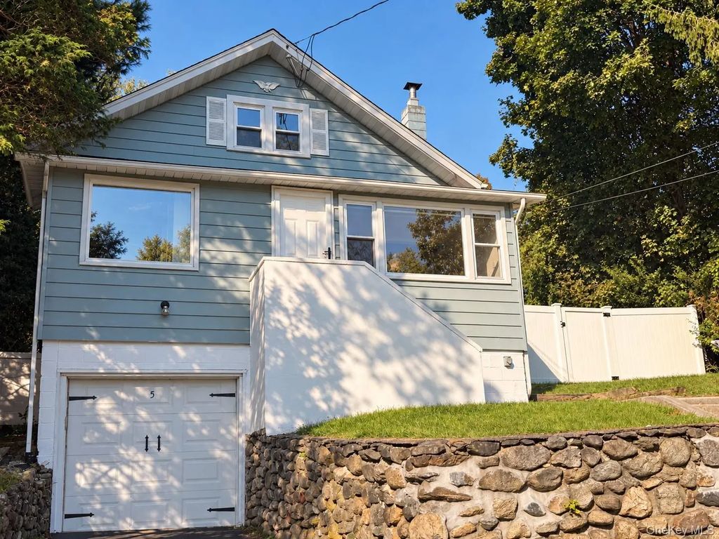 5 Ross Drive, Yorktown Heights