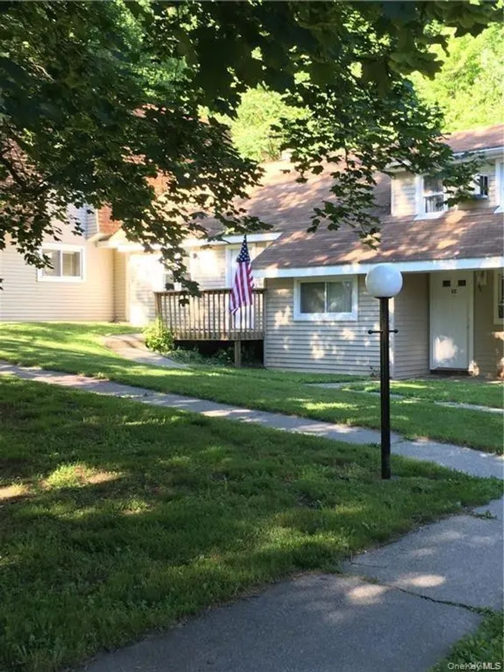 2 School Street # 3a, Poughkeepsie