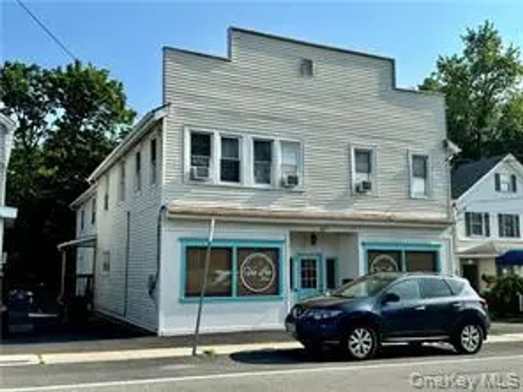 26 E Main Street # 4, Walden
