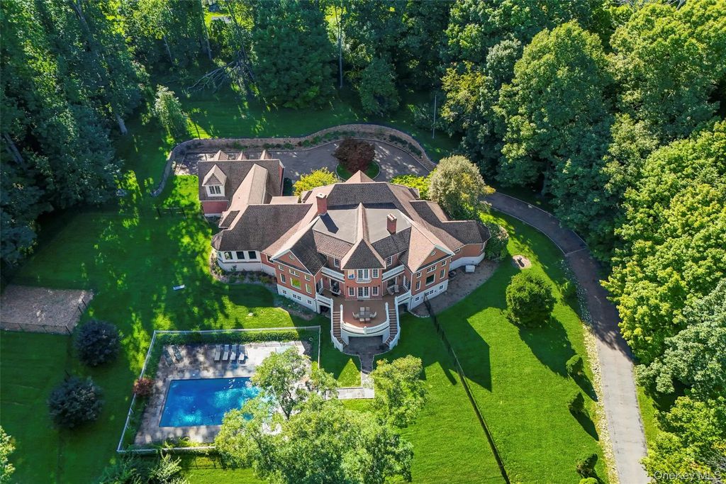 99 Tomahawk Street, Yorktown Heights