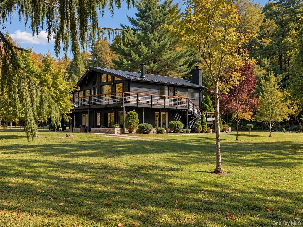 66 Salem Ridge Circle, Parksville