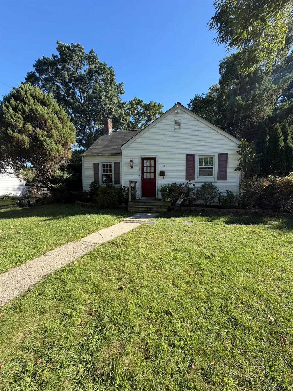 30 Beverly Road, Farmingdale