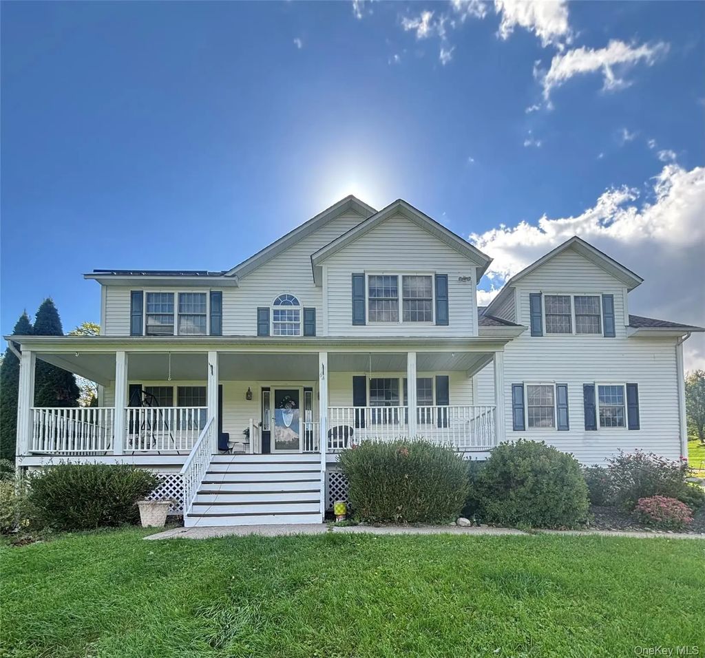 64 Normandy Court, New Hampton