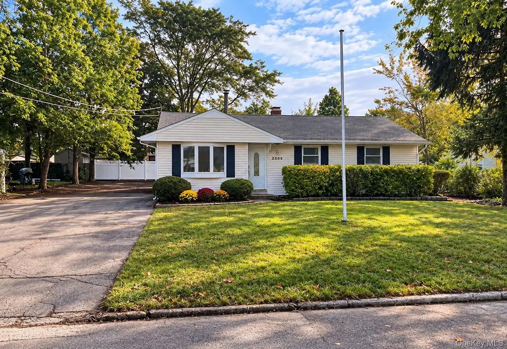 2909 Falcon Ave, Medford