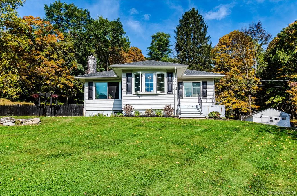 429 Hunns Lake Road, Stanfordville
