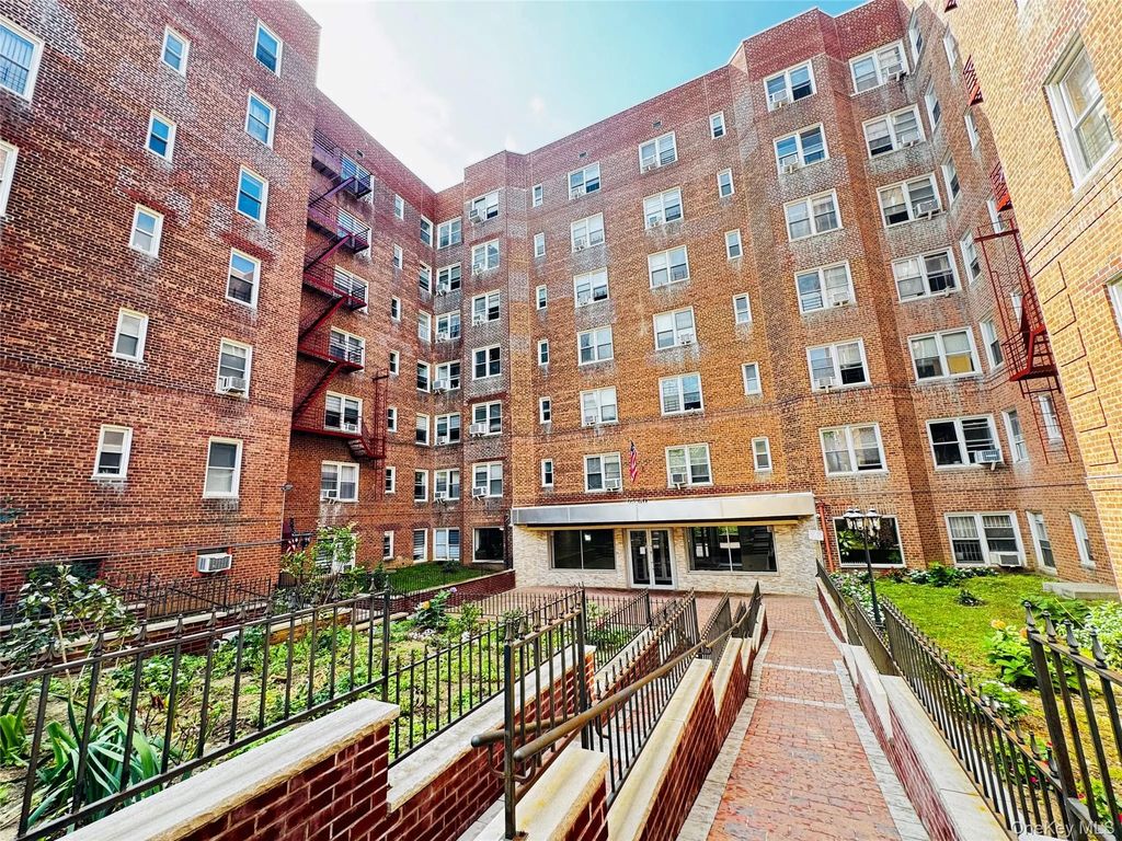 6360 102nd Street # F20, Rego Park