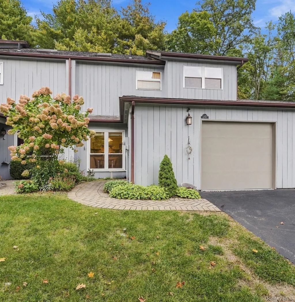 30 E Knoll, Rhinebeck
