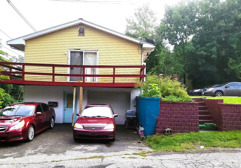 200 South Road, Poughkeepsie