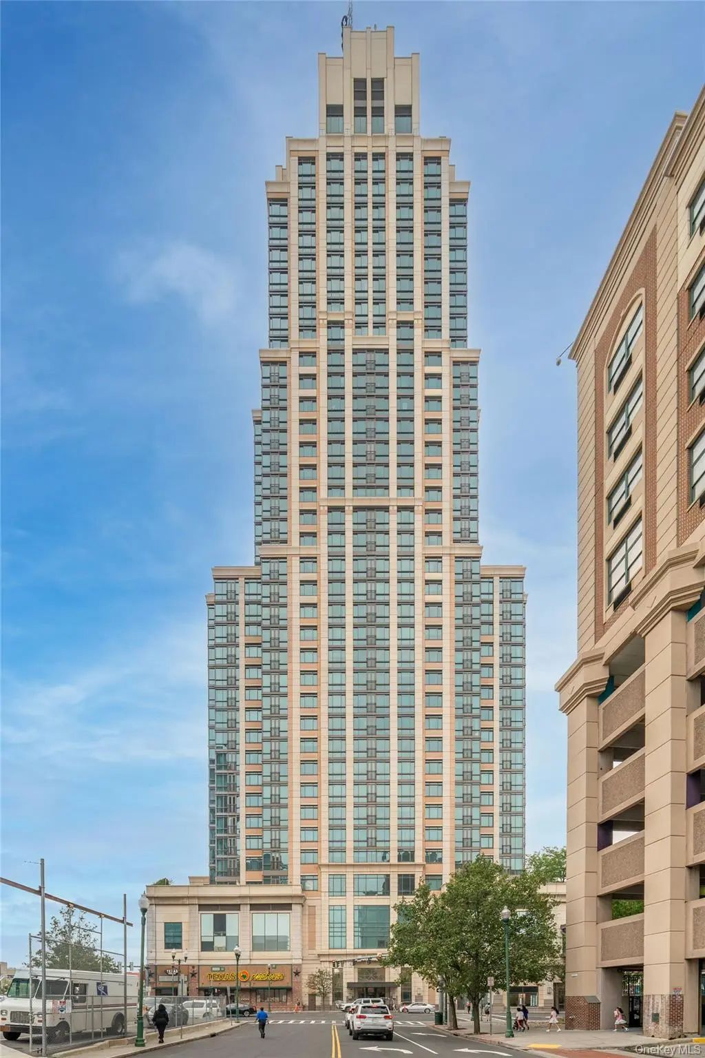 175 Huguenot Street # 3104, New Rochelle