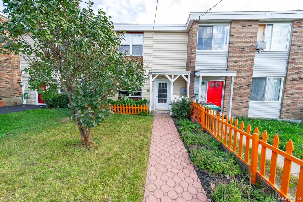 728 Silver Lake Scotchtown Road, Middletown